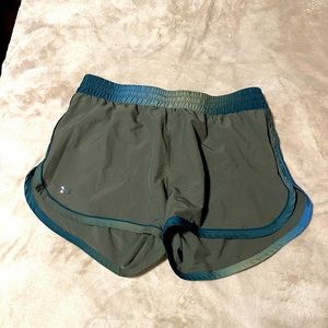 UA green athletic shorts small